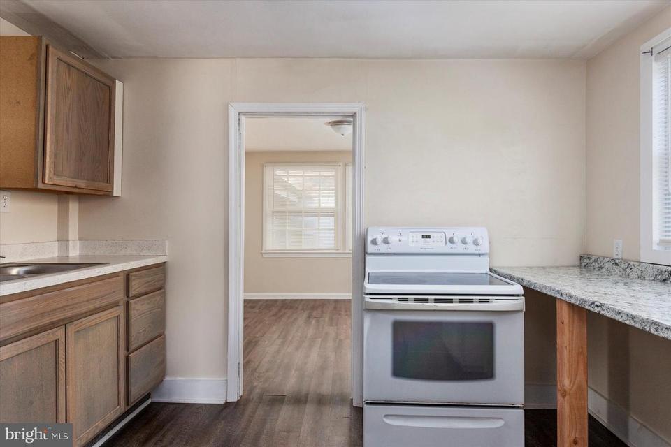  15800 Thompson Rd, Silver Spring, MD 20905 photo 7