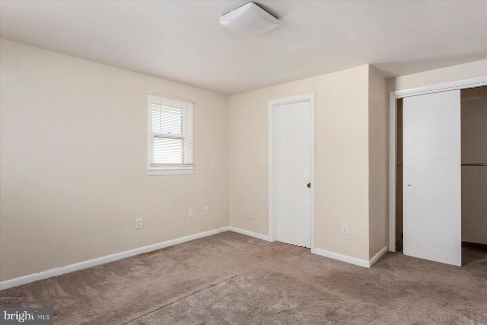  15800 Thompson Rd, Silver Spring, MD 20905 photo 17