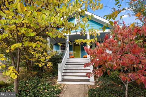 721 Gist Ave, Silver Spring, MD 20910 photo 2