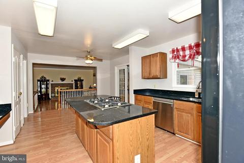 709 Pebble Beach Dr, Silver Spring, MD 20904 photo 17