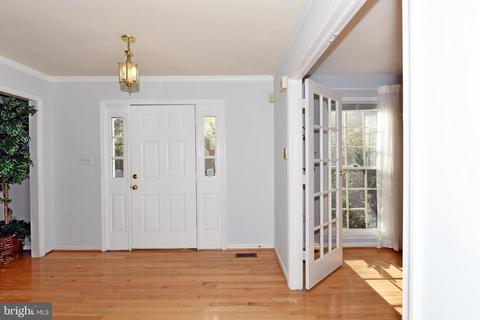 709 Pebble Beach Dr, Silver Spring, MD 20904 photo 4