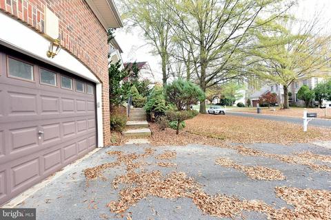 709 Pebble Beach Dr, Silver Spring, MD 20904 photo 3
