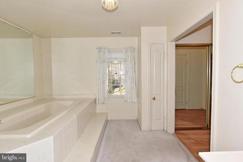 709 Pebble Beach Dr, Silver Spring, MD 20904 photo 46