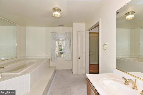 709 Pebble Beach Dr, Silver Spring, MD 20904 photo 42