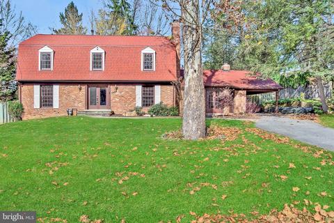 513 Highgate Ter, Silver Spring, MD 20904 photo 2
