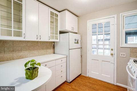 11429 Monterrey Dr, Silver Spring, MD 20902 photo 13