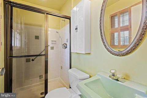 15208 Centergate Dr, Silver Spring, MD 20905 photo 31