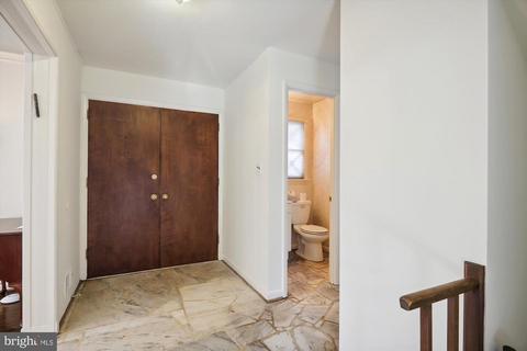802 Lamberton Dr, Silver Spring, MD 20902 photo 5
