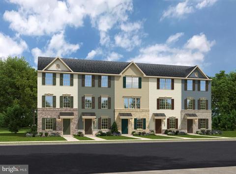 19719 Preservation Mews, Montgomery Village, MD 20886