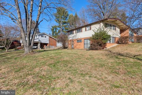 11400 Lovejoy St, Silver Spring, MD 20902 photo 3