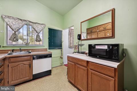 11400 Lovejoy St, Silver Spring, MD 20902 photo 9