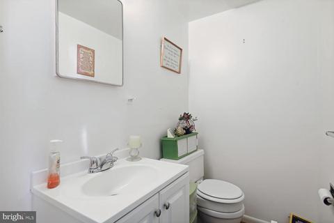 11400 Lovejoy St, Silver Spring, MD 20902 photo 18