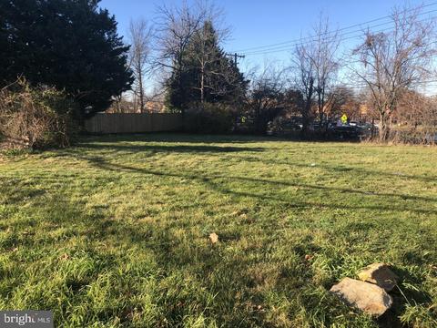 438 E Diamond Ave, Gaithersburg, MD 20877 photo 1