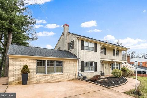 2004 Gatewood Pl, Silver Spring, MD 20903 photo 2