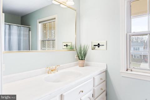 2004 Gatewood Pl, Silver Spring, MD 20903 photo 32