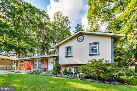 13916 Dowlais Dr, Rockville, MD 20853
