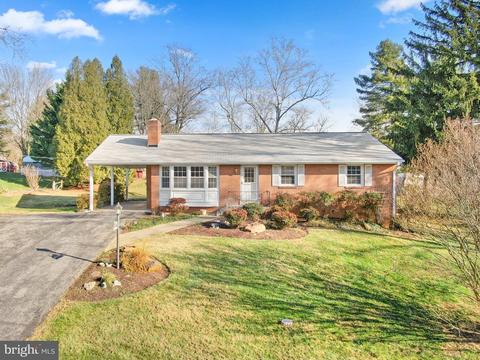 15003 Peachstone Dr, Silver Spring, MD 20905 photo 2
