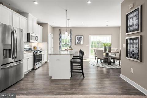19553 Sol Pl, Montgomery Village, MD 20886