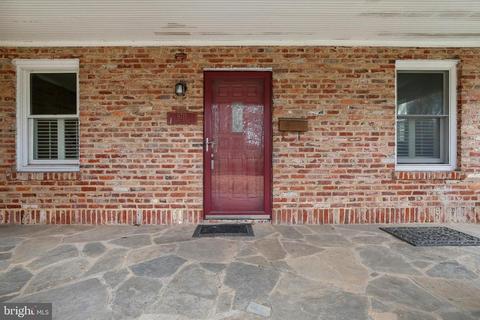 9711 Caney Pl, Silver Spring, MD 20910 photo 5