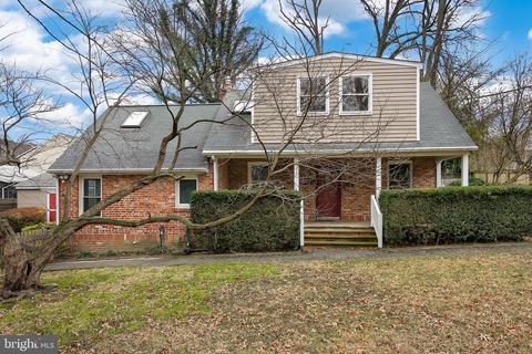 9711 Caney Pl, Silver Spring, MD 20910 photo 3