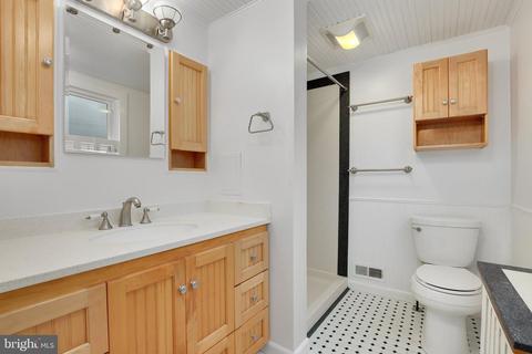9711 Caney Pl, Silver Spring, MD 20910 photo 29
