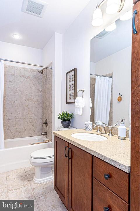 9610 Dewitt Dr #PH411, Silver Spring, MD 20910 photo 26