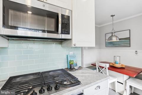2304 Eccleston St, Silver Spring, MD 20902 photo 9