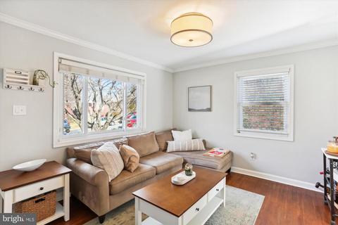 2304 Eccleston St, Silver Spring, MD 20902 photo 4