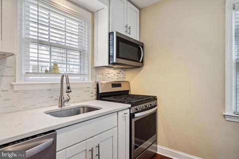 2003 Osborn Dr, Silver Spring, MD 20910 photo 9