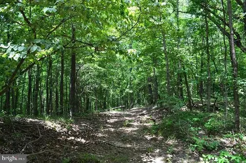 20939 Big Woods Rd, Dickerson, MD 20842