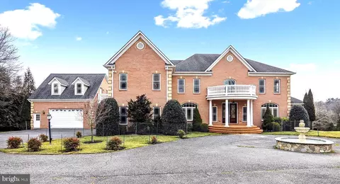 8912 Brink Rd, Gaithersburg, MD 20882