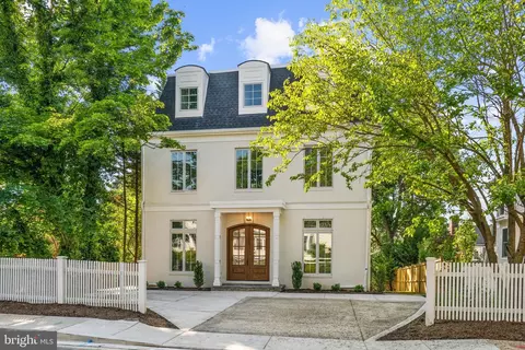 6702 Brookville Rd, Chevy Chase, MD 20815