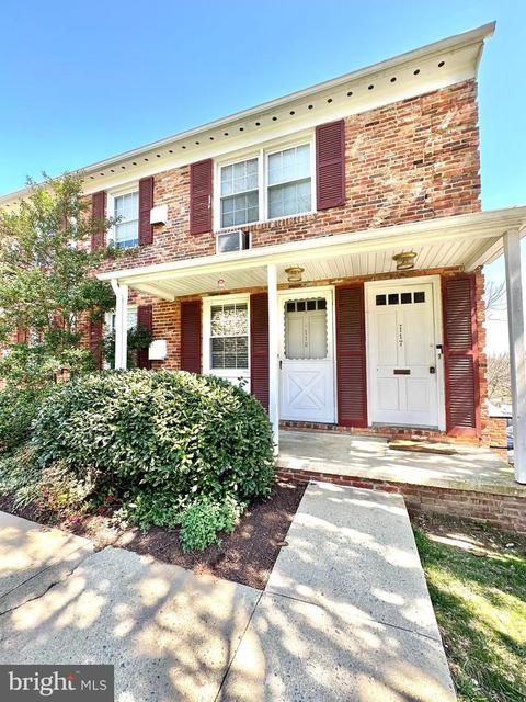 119 Talbott St #119, Rockville, MD 20852