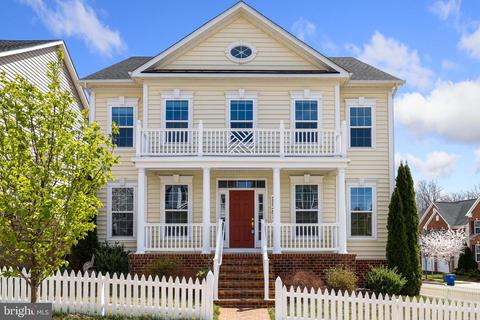 22351 Sweetspire Dr, Clarksburg, MD 20871