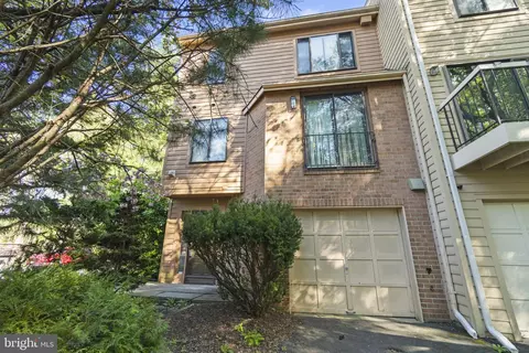 10611 Mist Haven Ter, Rockville, MD 20852