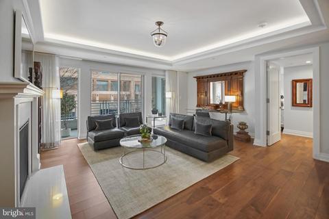 4901 Hampden Ln #306, Bethesda, MD 20814