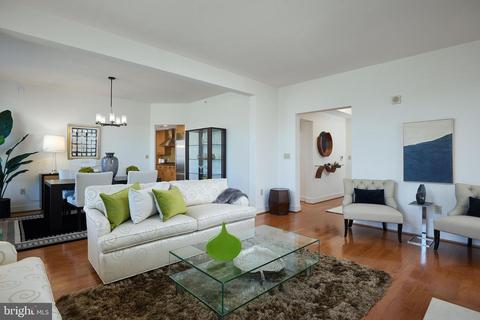12500 Park Potomac Ave #207S, Potomac, MD 20854