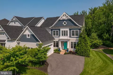 5325 Camberley Ave, Bethesda, MD 20814