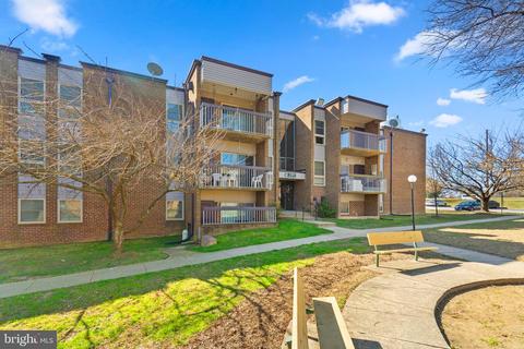 2303 Greenery Ln #T-2-4, Silver Spring, MD 20906 photo 2