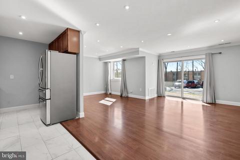 2303 Greenery Ln #T-2-4, Silver Spring, MD 20906 photo 5