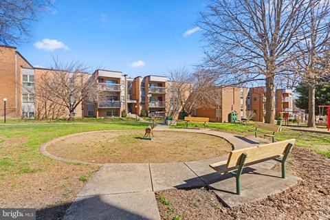 2303 Greenery Ln #T-2-4, Silver Spring, MD 20906 photo 30