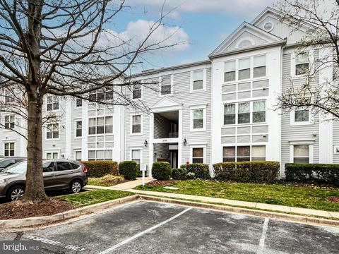 2701 Leaf Drop Ct #6-18, Silver Spring, MD 20906