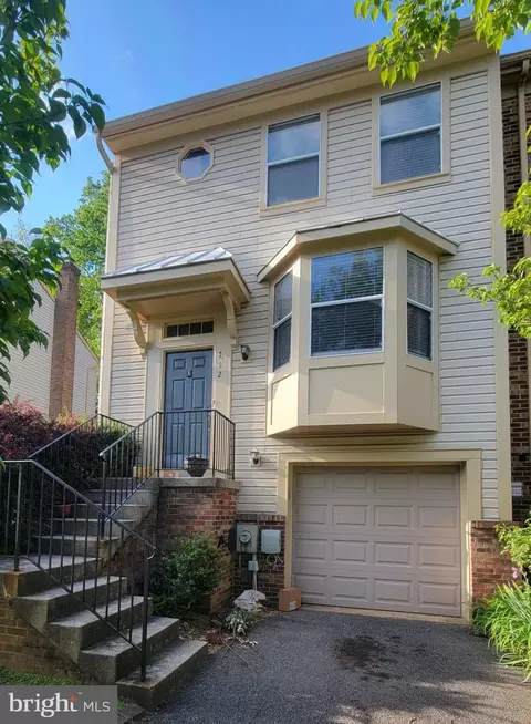 712 Suffield Dr, Gaithersburg, MD 20878