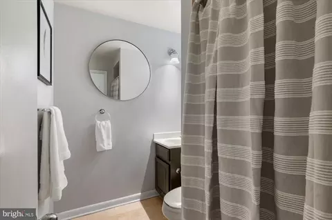 9706 Logan Dr, Potomac, MD 20854 photo 34