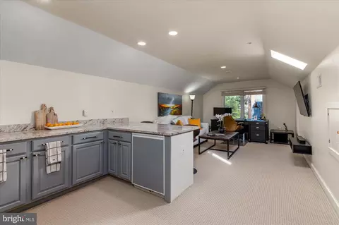 9706 Logan Dr, Potomac, MD 20854 photo 30