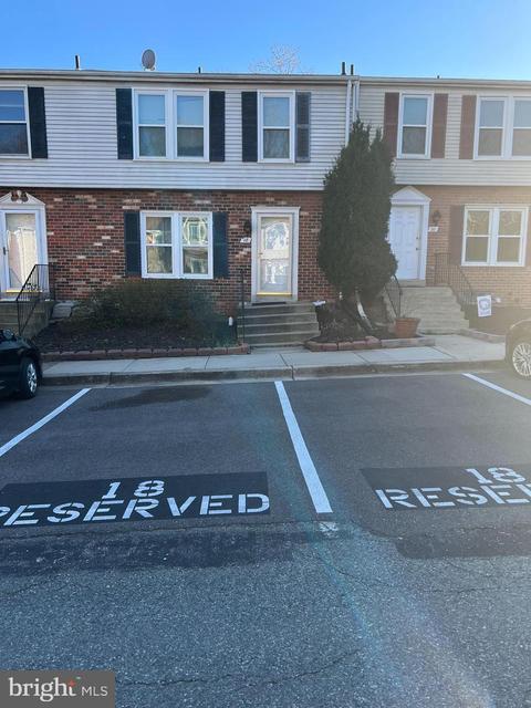 18 Briarstone Ln, Gaithersburg, MD 20877