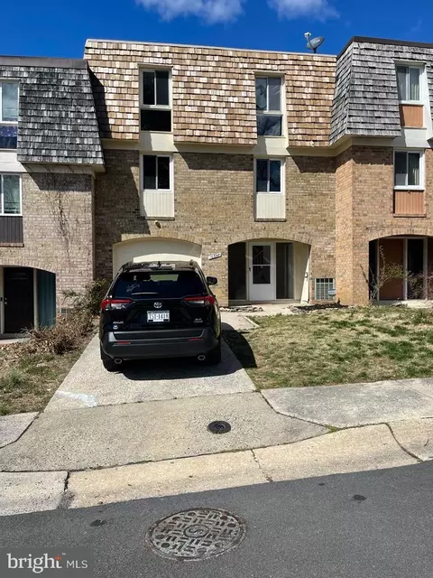 10348 Watkins Mill Dr, Montgomery Village, MD 20886