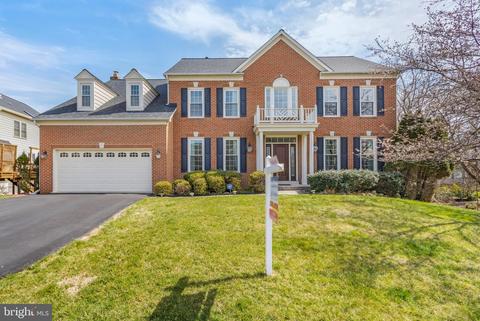 13317 Deerbrook Dr, Potomac, MD 20854