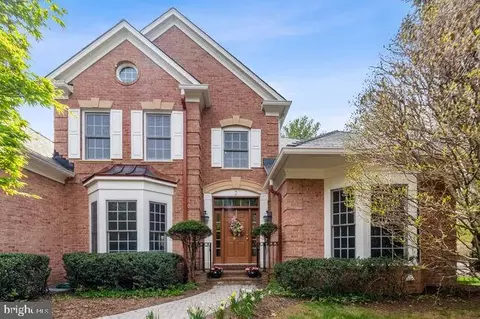 2 Beman Woods Ct, Potomac, MD 20854