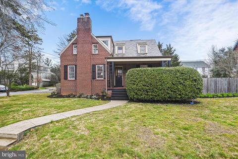 4623 Morgan Dr, Chevy Chase, MD 20815